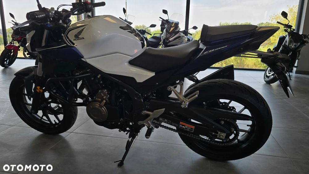 Honda CB - 11