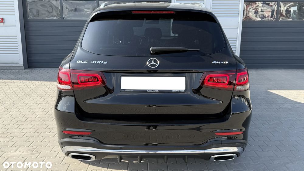 Mercedes-Benz GLC 300 d 4Matic 9G-TRONIC AMG Line - 6