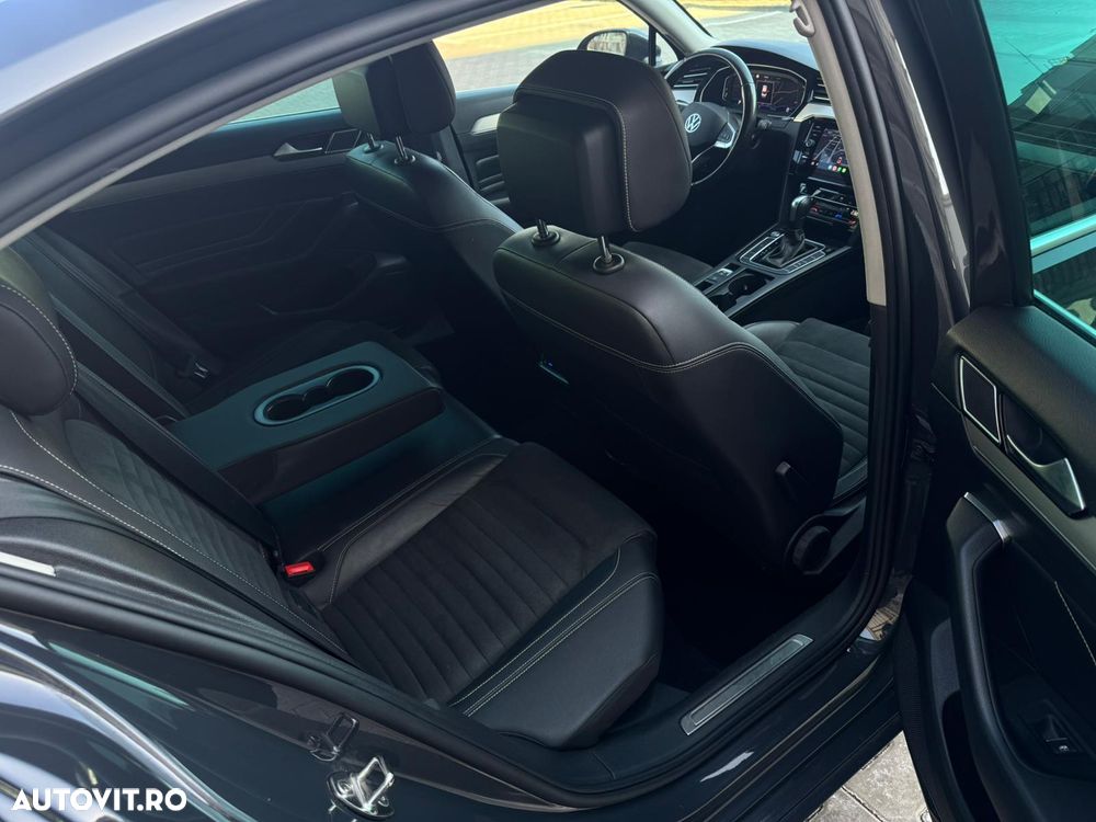 Volkswagen Passat 2.0 TDI DSG Highline - 10