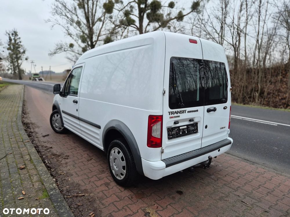 Ford Transit connect - 4