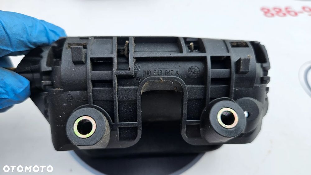 VW Caddy 2K III 2003- Rolka drzwi przesuwnych prawych Rolki drzwi przesuwnych prawych Prowadnica prawa Zamek Rygiel Mocowanie Obudowa Klamka odbojnik - 20