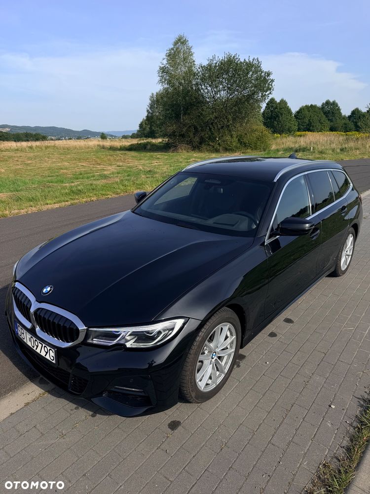 BMW Seria 3 320d xDrive M Sport Shadow sport - 2