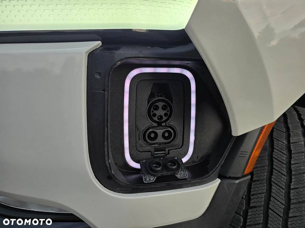 Rivian R1S - 18