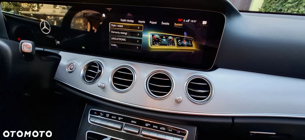 Mercedes-Benz Klasa E 200 d 9G-TRONIC - 32