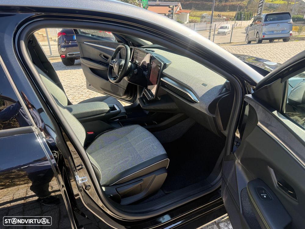 Renault Mégane E-Tech - 8