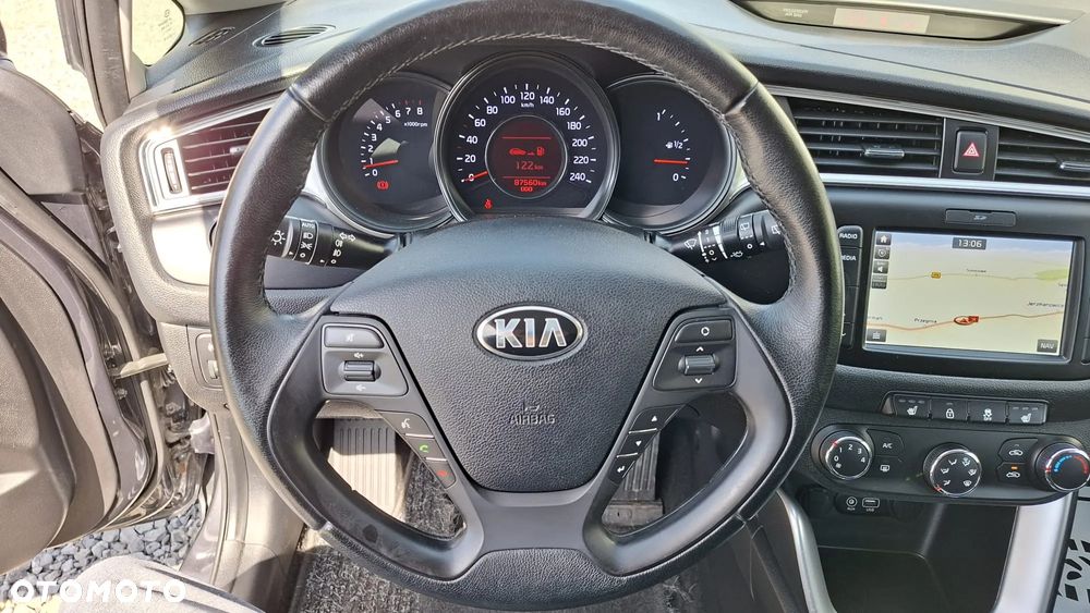 Kia Ceed 1.4 CVVT Dream-Team Edition - 12