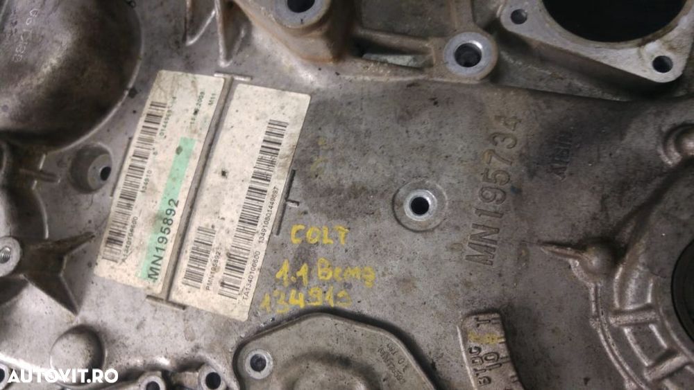 Capac distributie cu pompa ulei 1.1 b 134910 mitsubishi colt 6 mn195734 - 3