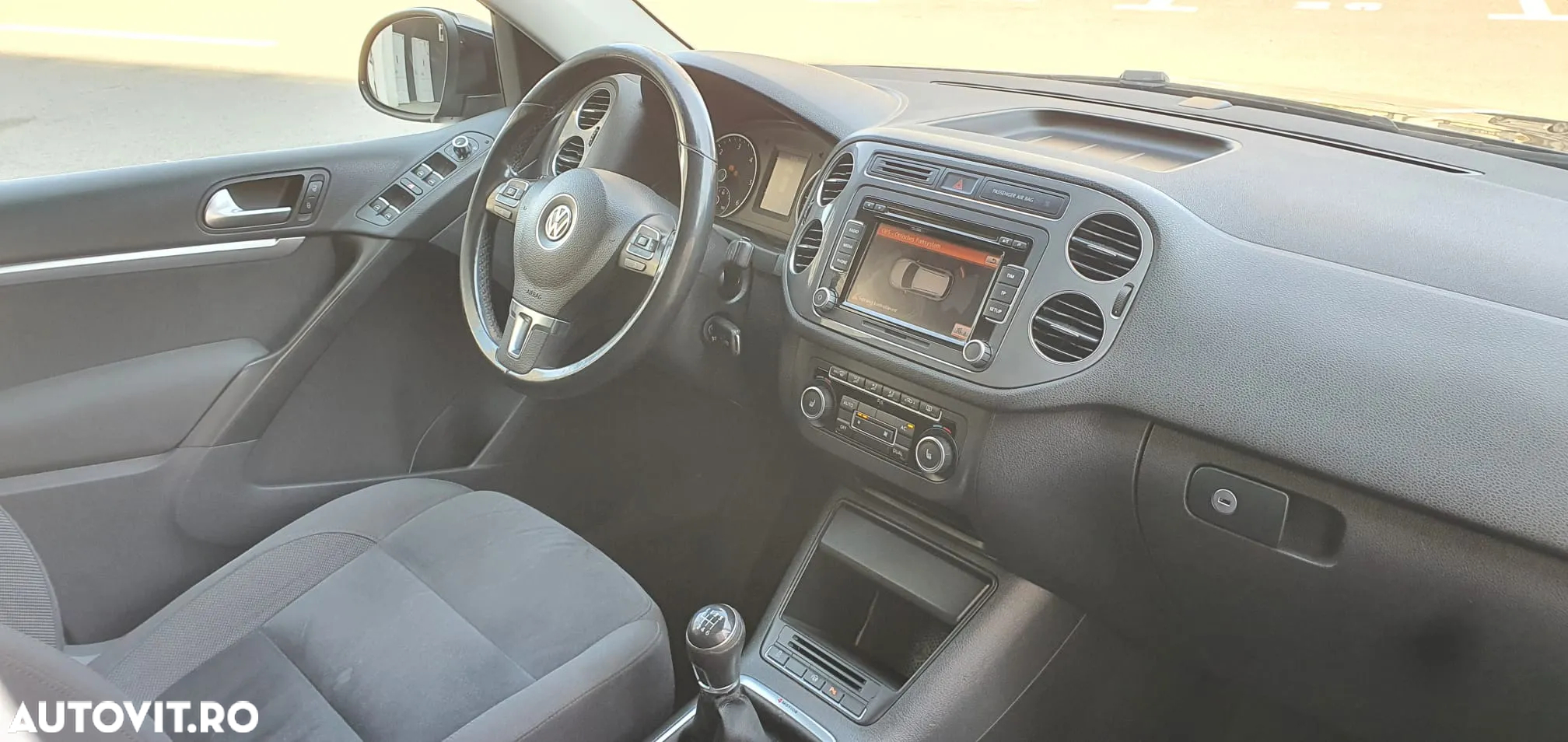 Volkswagen Tiguan - 10