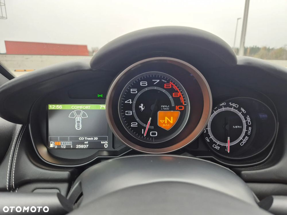 Ferrari California - 21