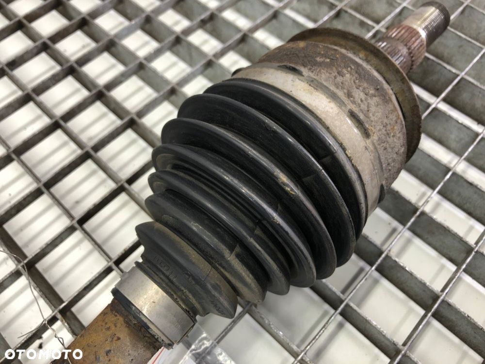 PÓŁOŚ PRAWY PRZÓD  CHEVROLET CRUZE liftback (J305) 2010 - 2022 1.8 104 kW [141 KM] benzyna 2011 - 4