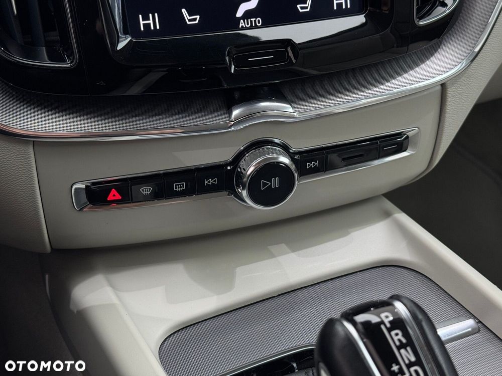 Volvo XC 60 D5 AWD Inscription - 23