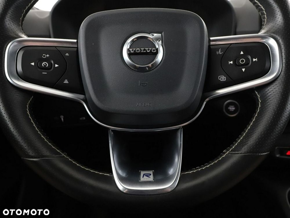 Volvo XC 40 D3 AWD R-Design - 22