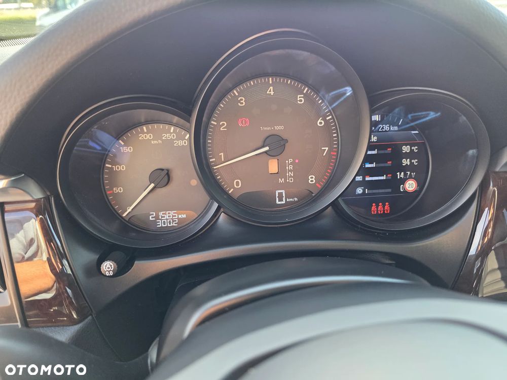 Porsche Macan Standard - 6
