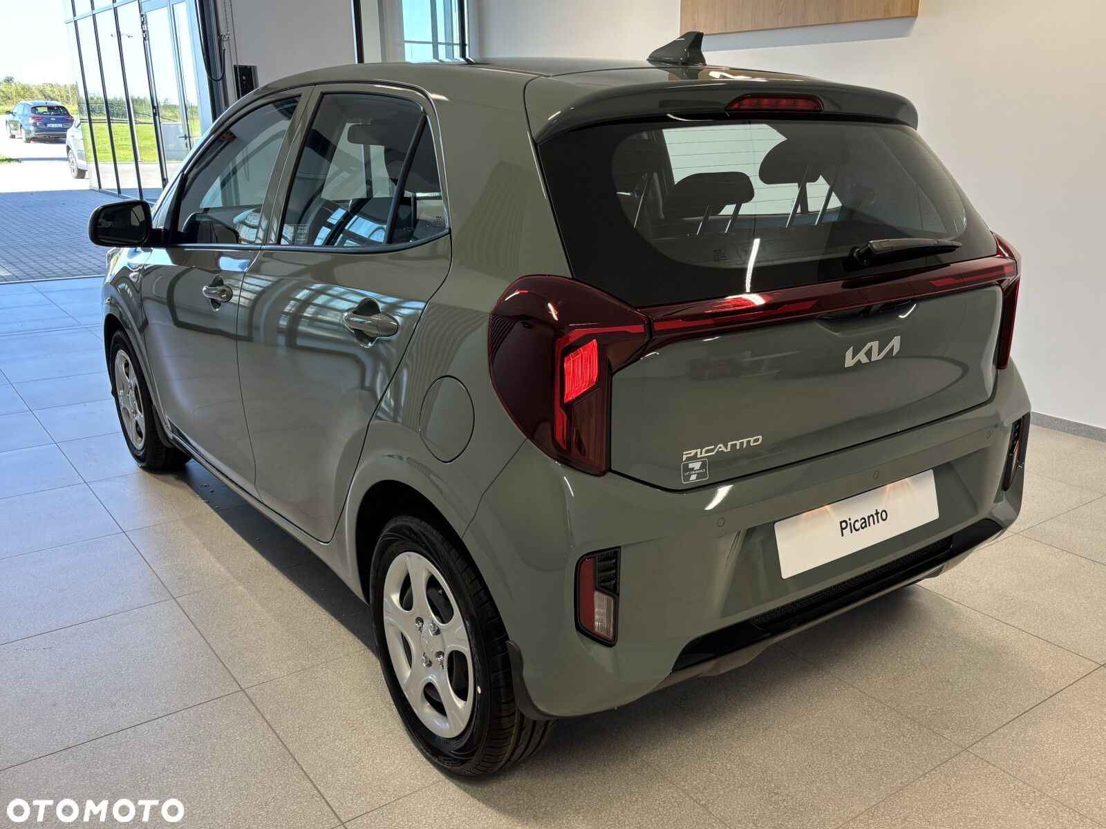 Kia Picanto - 4