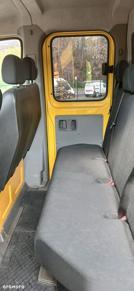 Mercedes-Benz Sprinter - 15