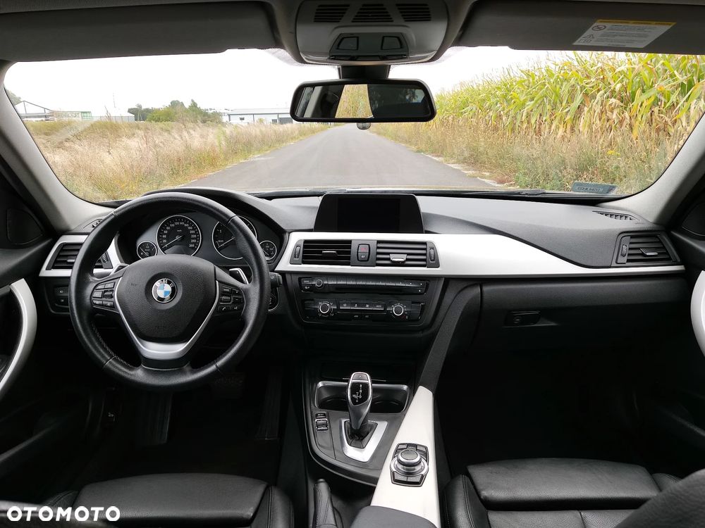 BMW Seria 3 320d - 8