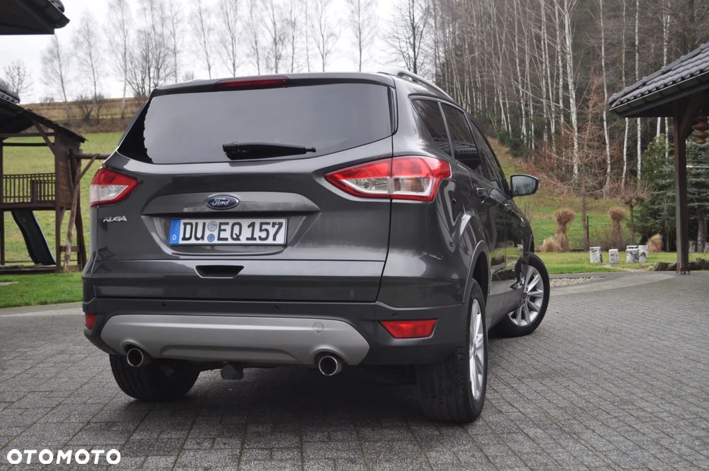 Ford Kuga 2.0 TDCi 2x4 Titanium - 10