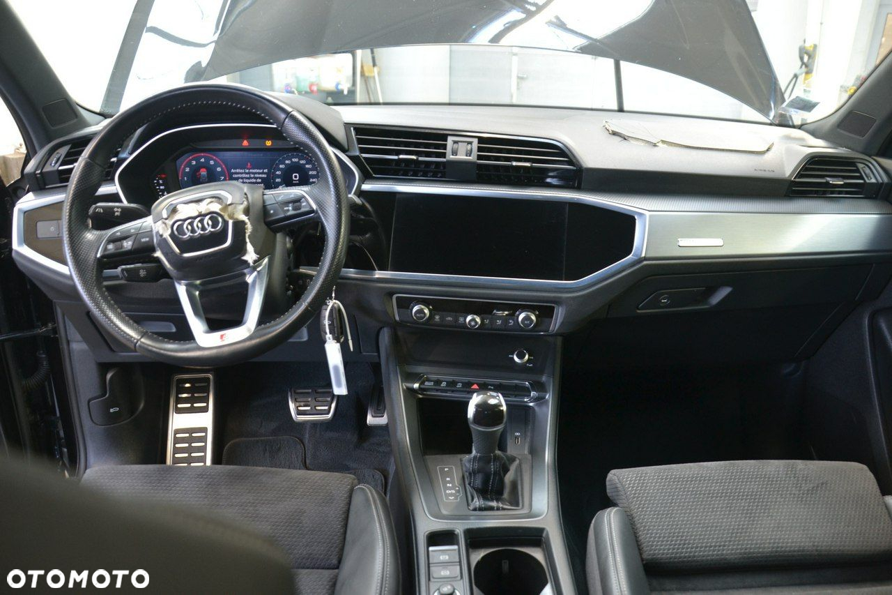 Audi Q3 - 18