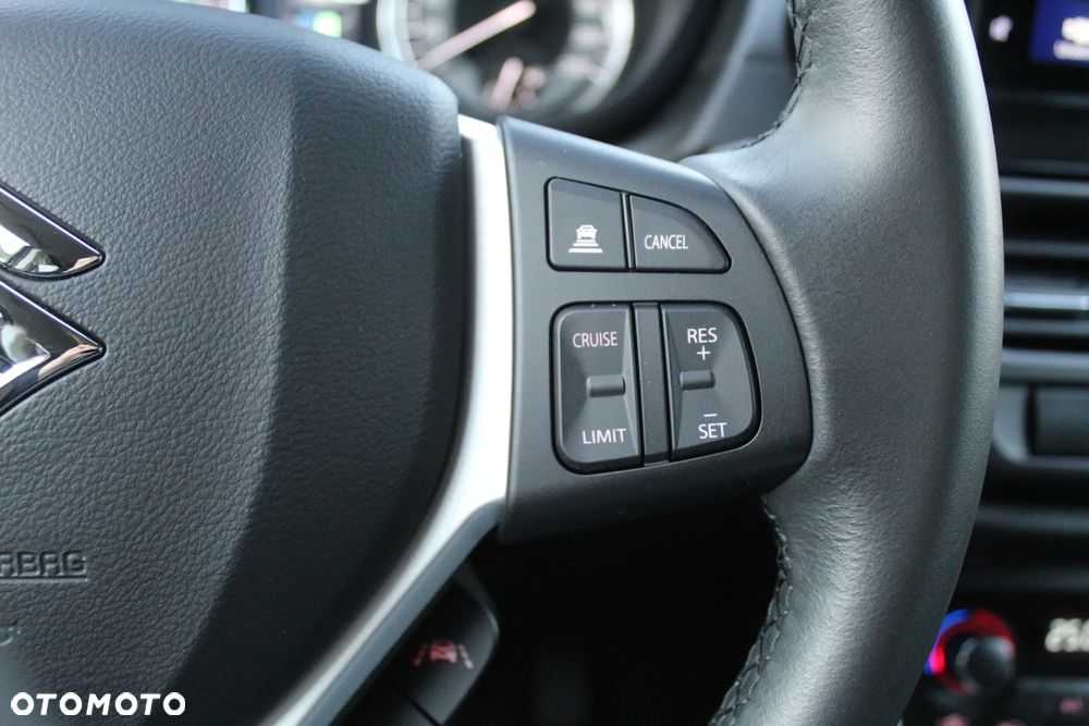 Suzuki SX4 S-Cross 1.4 SHVS Elegance SP - 25