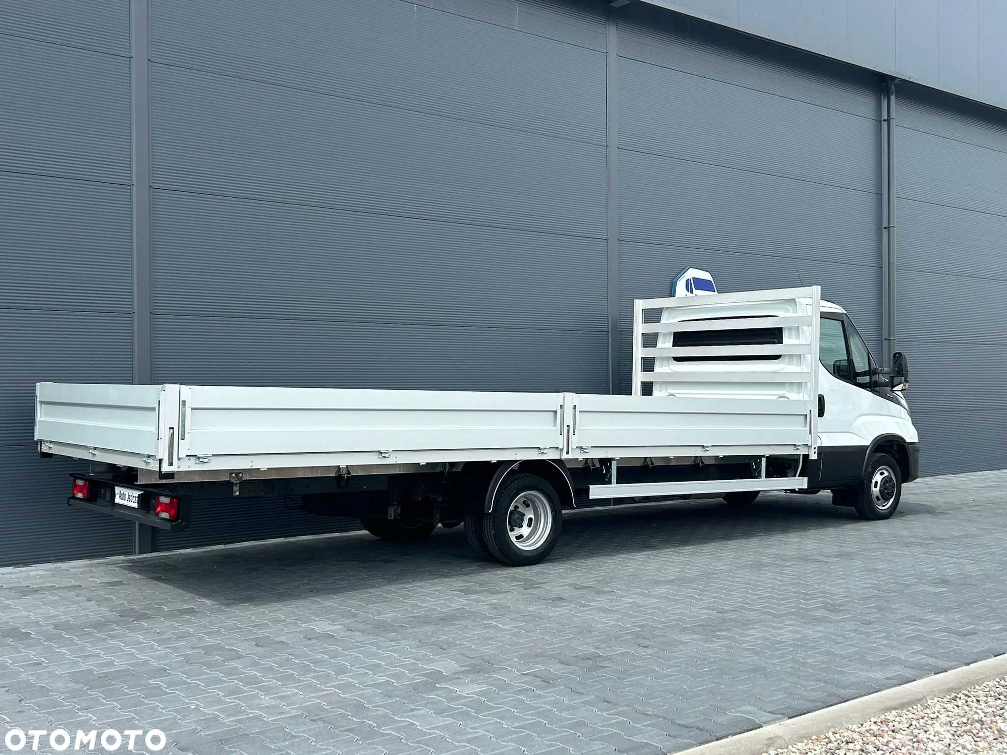 Iveco Daily 50C18 35C18 3.0 HPI Skrzynia 6,2m **KLIMA**NAVI**NA BLIŹNIAKACH**Wzmocniony**Niski przebieg** - 4