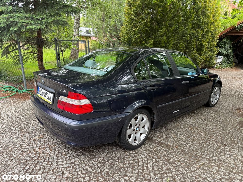 BMW Seria 3 318i Edition Sport - 3