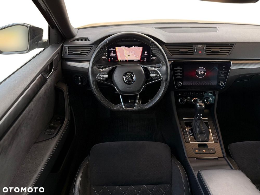 Skoda Superb 2.0 TSI 4x4 Sportline DSG - 19