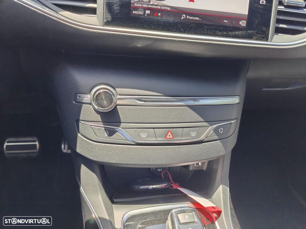 Peugeot 308 SW 1.5 BlueHDi GT EAT8 - 16