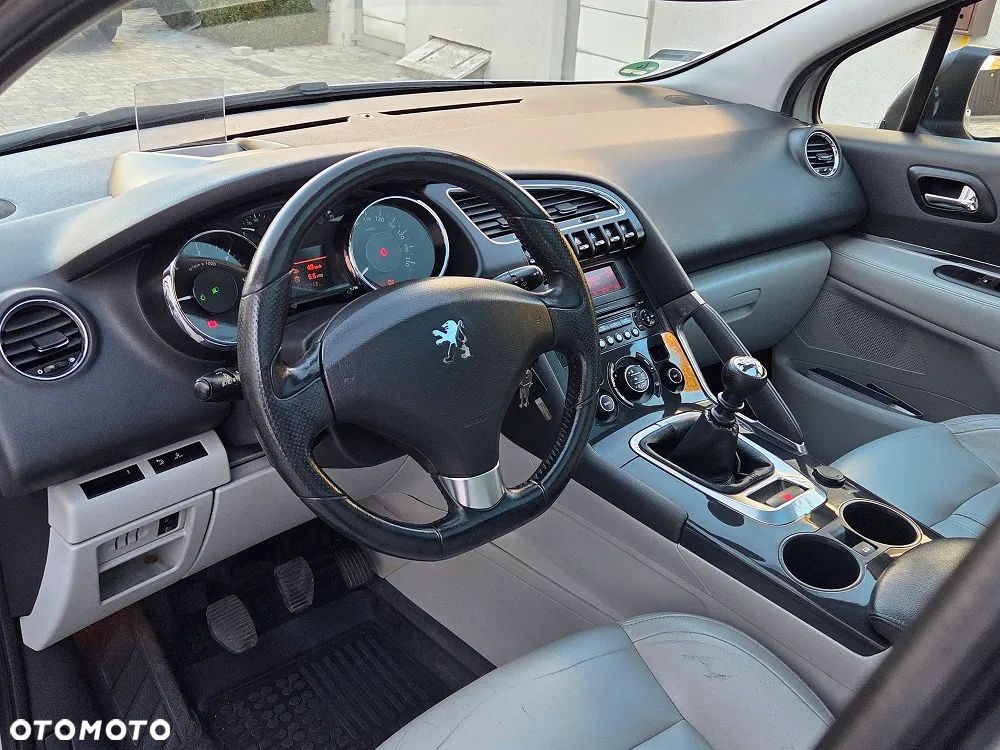 Peugeot 3008 2.0 HDi Premium+ - 16