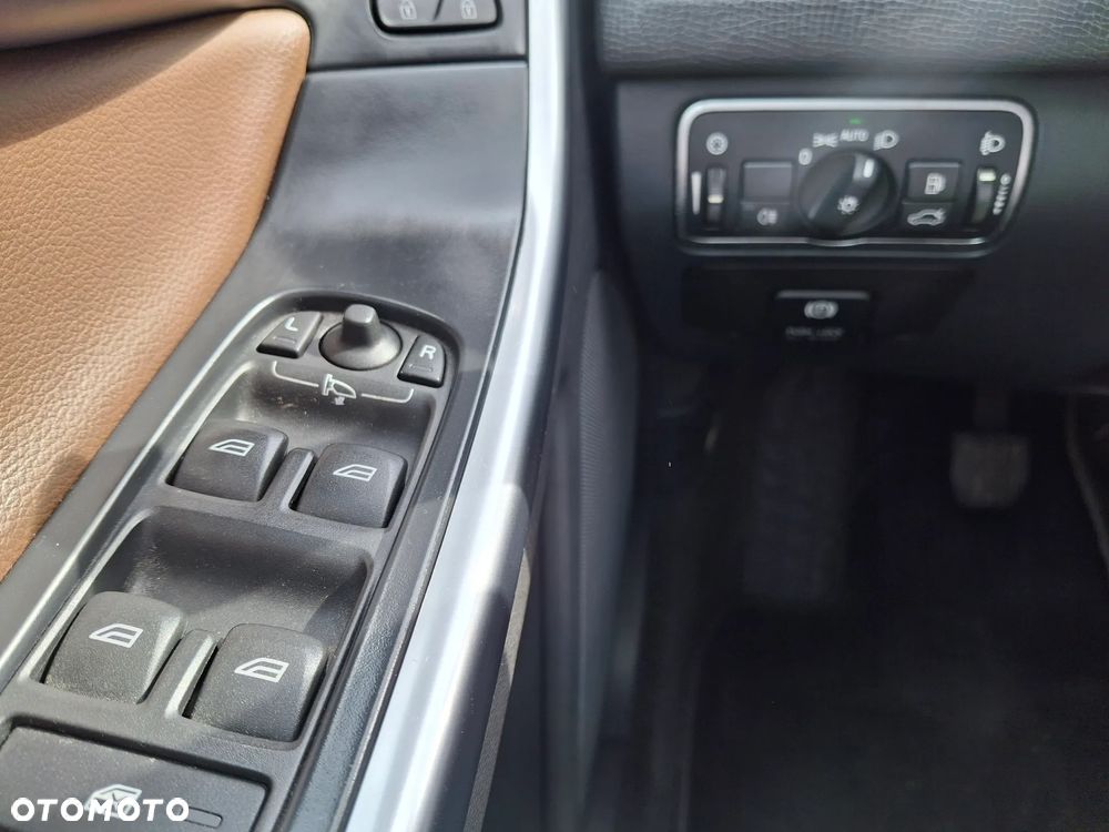 Volvo XC 60 D3 Edition Pro - 34