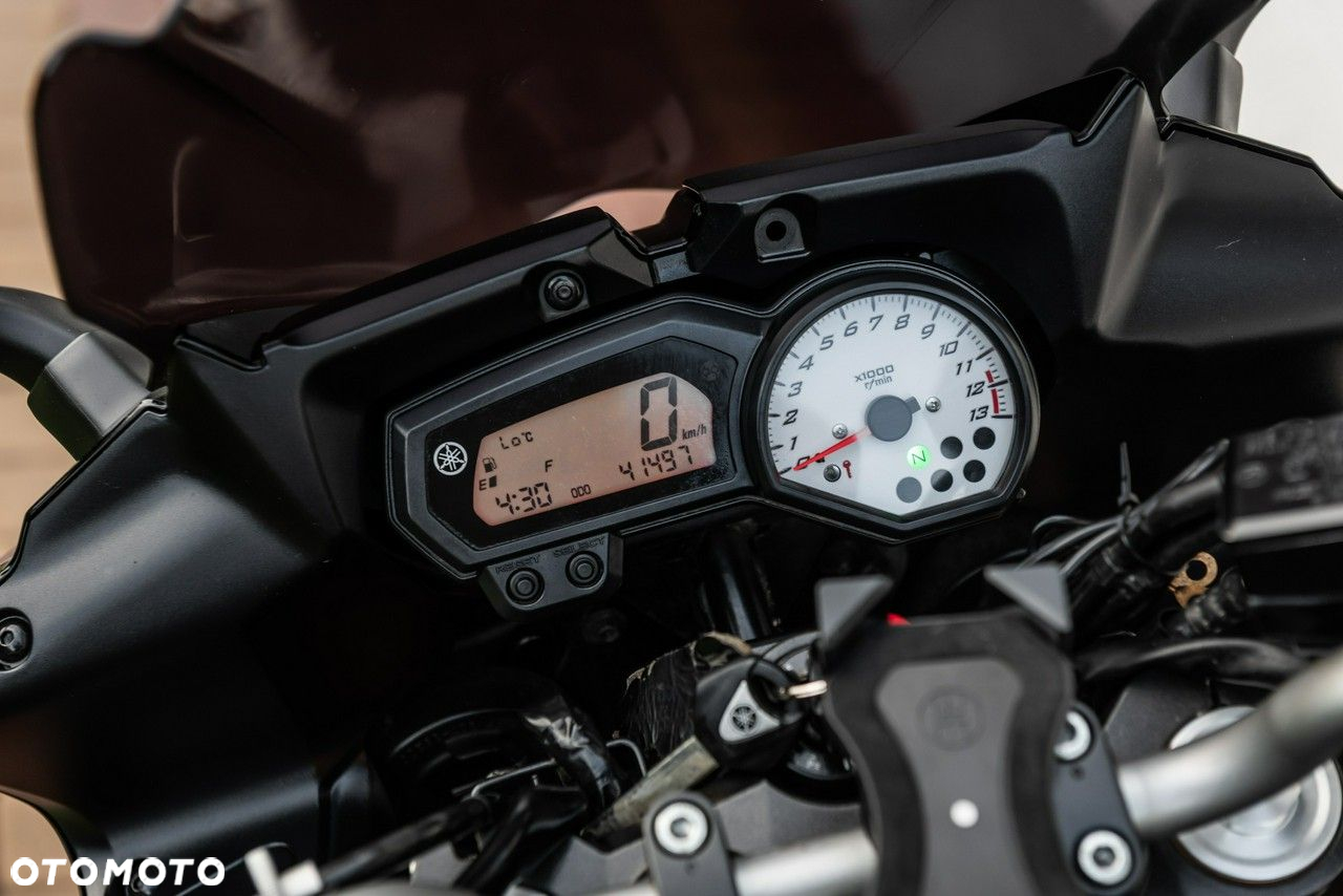 Yamaha FZ - 9