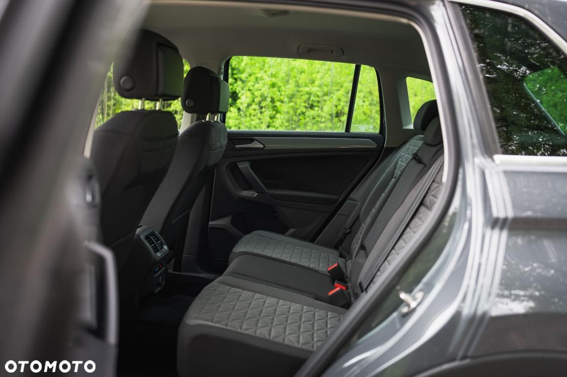 Volkswagen Tiguan - 24
