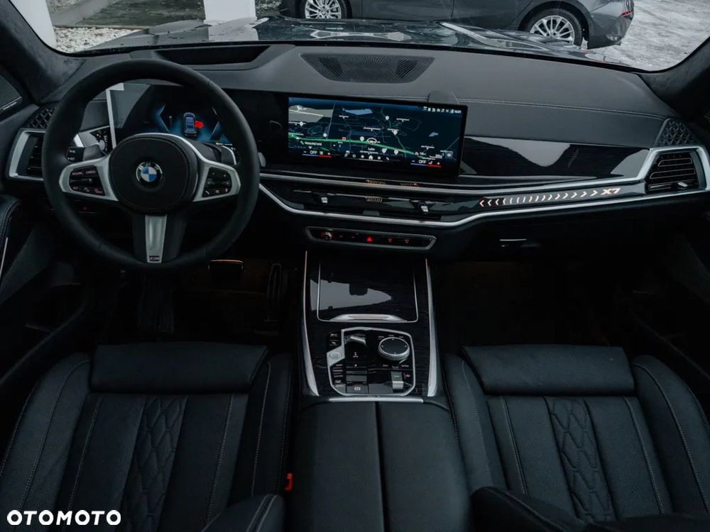 BMW X7 - 6