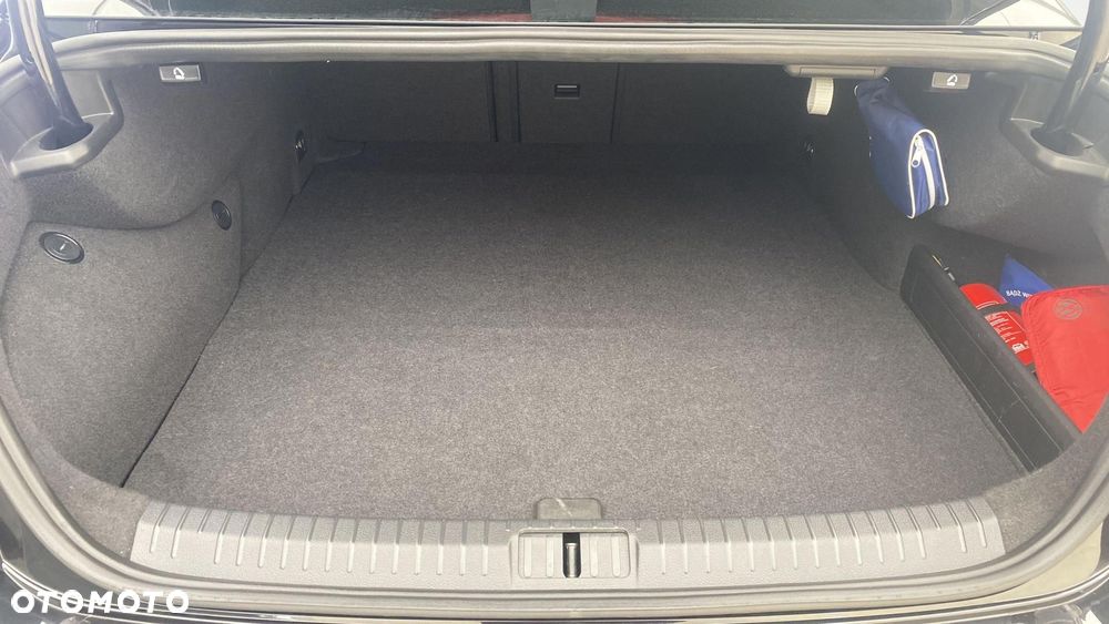 Volkswagen Passat 1.4 TSI Plug-In Hybrid GTE DSG - 12