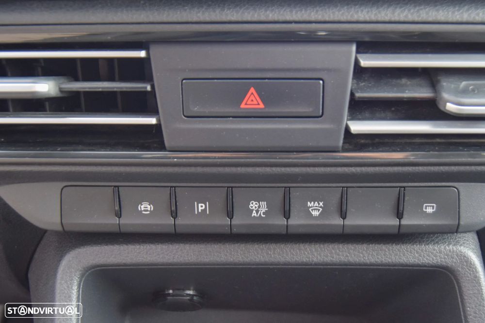 Ford Tourneo Connect 2.0 TDCi Titanium - 20