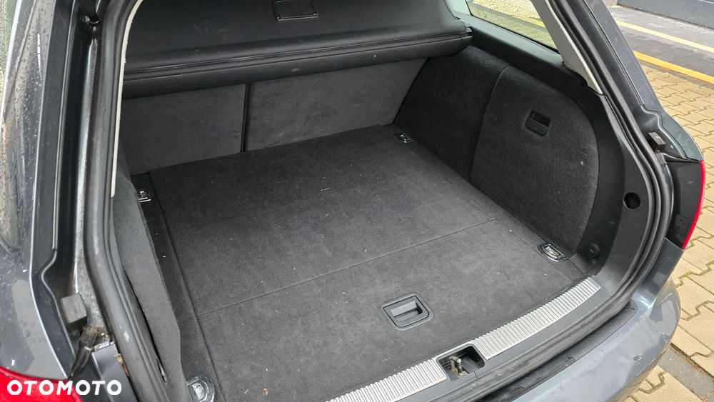Audi A4 Avant 2.0 TDI DPF - 13