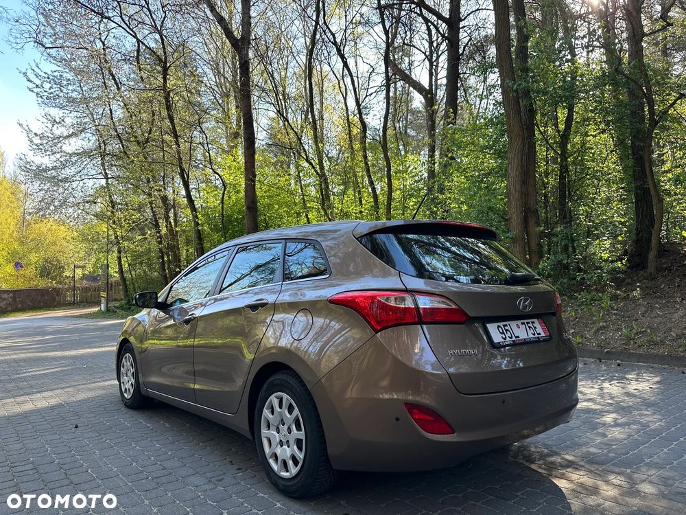 Hyundai i30 1.6 CRDi BlueDrive Go - 17