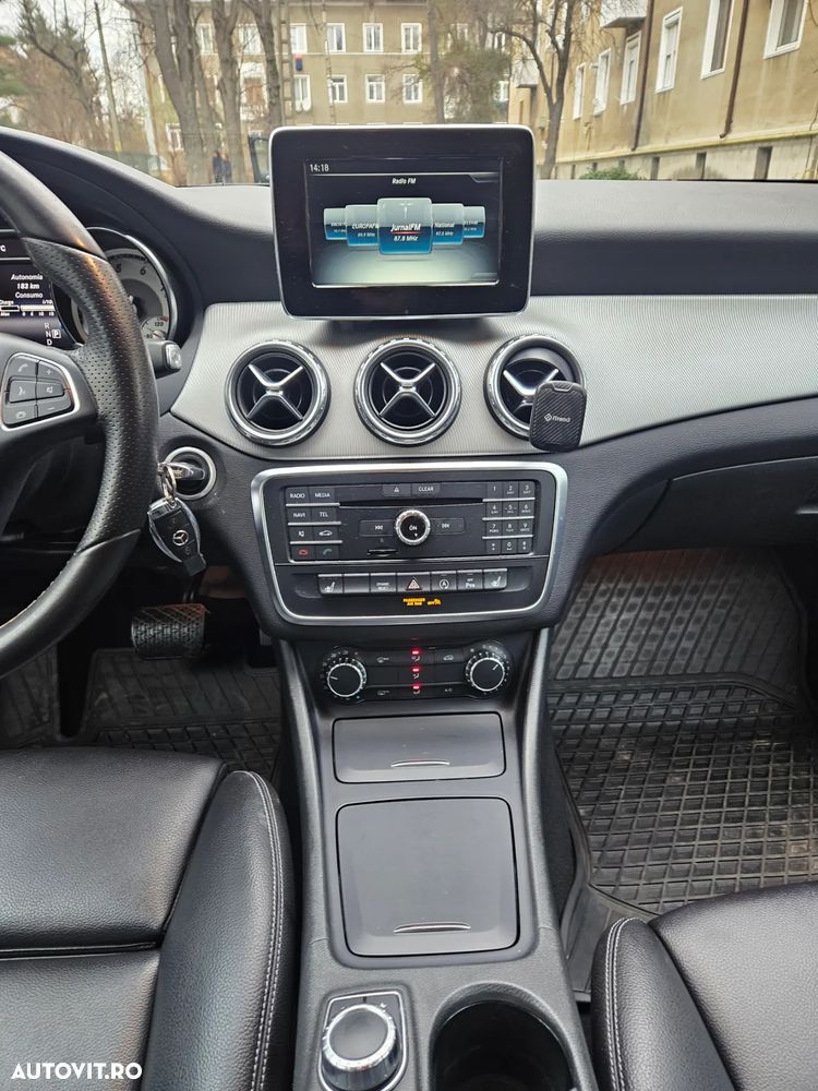 Mercedes-Benz GLA 200 7G-DCT Peak Edition - 6