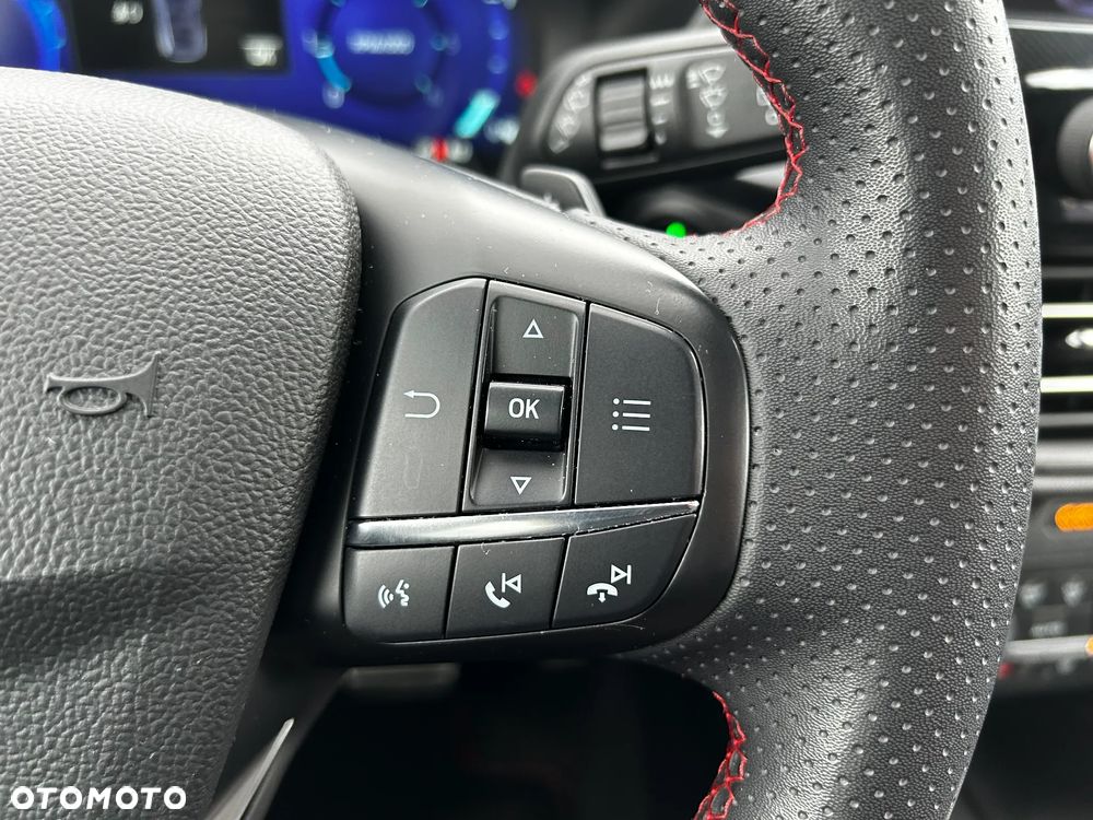 Ford Kuga 2.0 EcoBlue AWD ST-Line X - 24