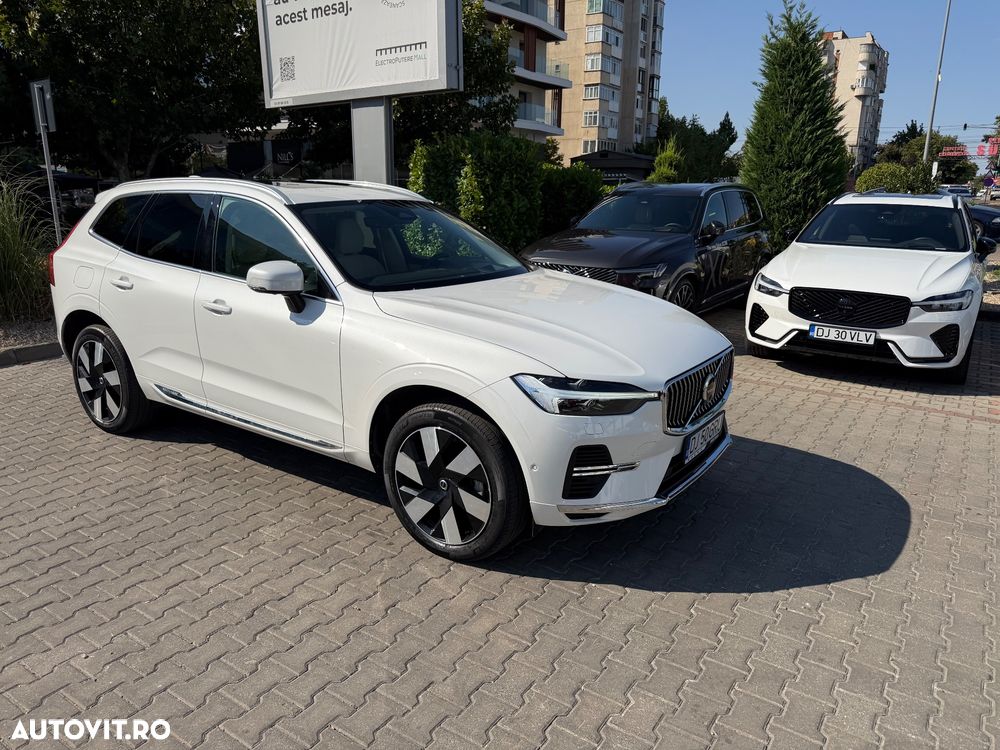 Volvo XC 60 Recharge T8 AWD AT Ultimate Bright - 3