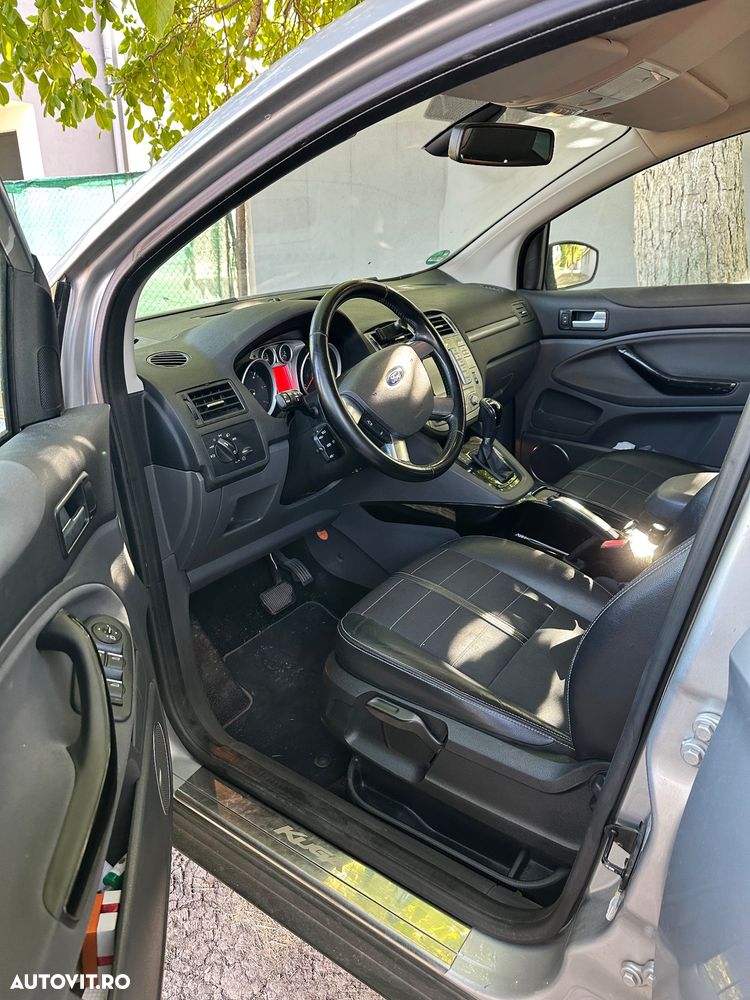 Ford Kuga 2012 photo 3