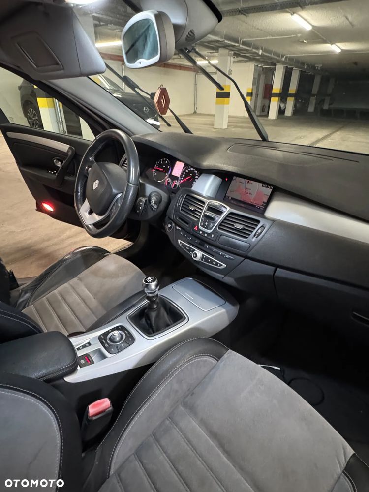 Renault Laguna 2.0 dCi GT - 35