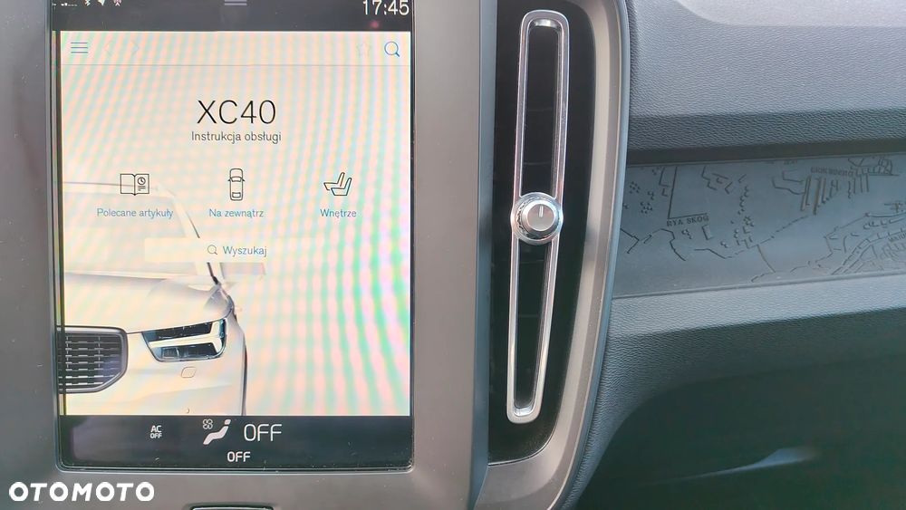 Volvo XC 40 T3 Momentum Core - 16