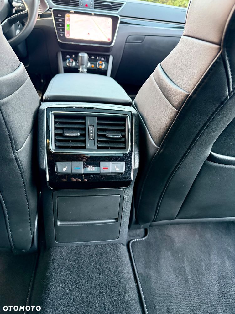 Skoda Superb 2.0 TDI SCR L&K DSG - 24