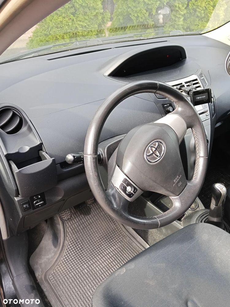 Toyota Yaris 1.4 D-4D Edition - 11
