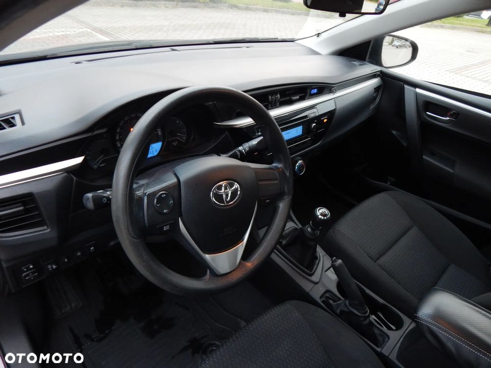 Toyota Corolla 1.6 Luna - 21