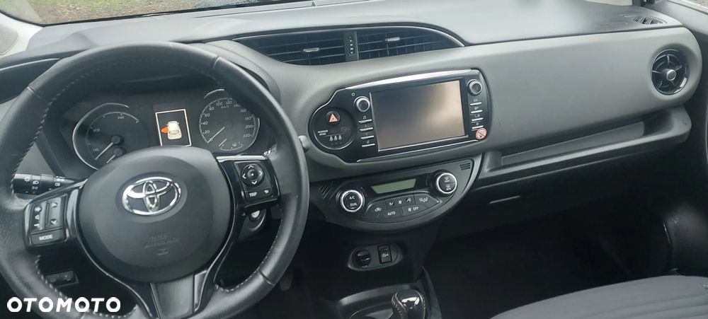 Toyota Yaris - 22