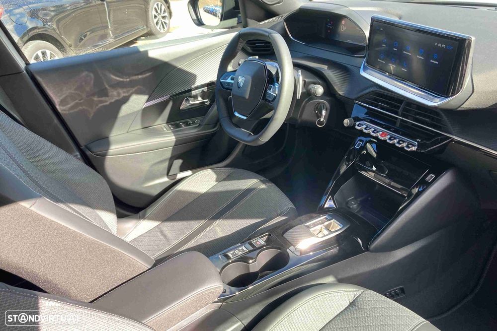 Peugeot 2008 1.2 Hybrid Allure e-DCS6 - 8