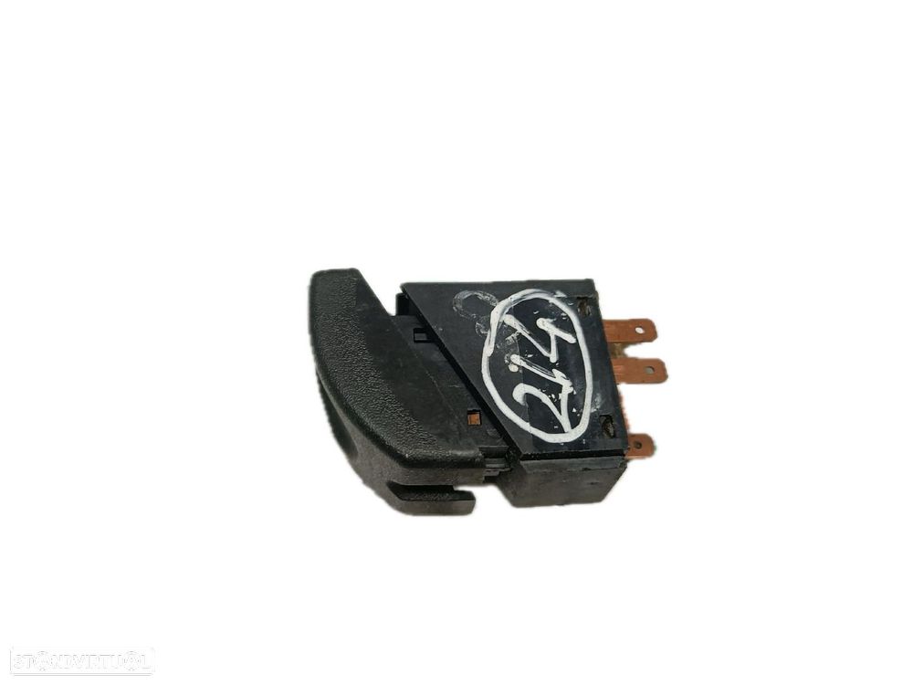 Botão De 4 Piscas Opel Corsa B (S93) - 2