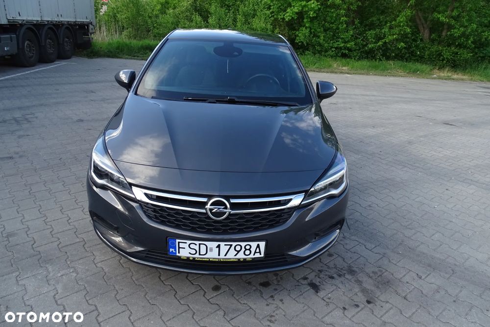 Opel Astra 1.4 Turbo Innovation - 2