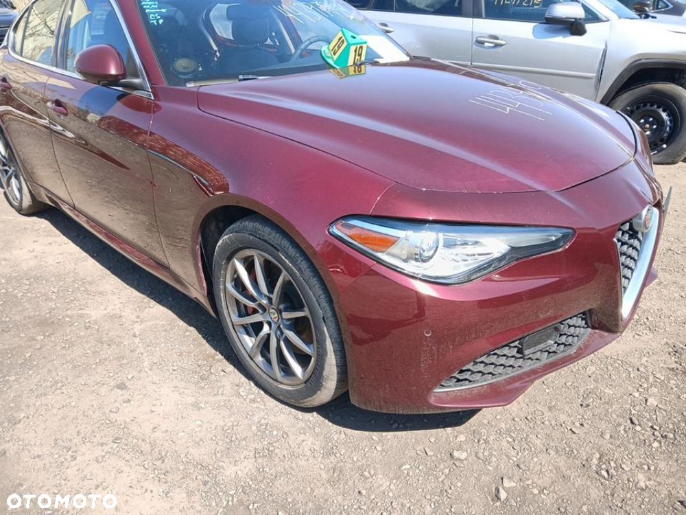 Alfa Romeo Giulia - 18